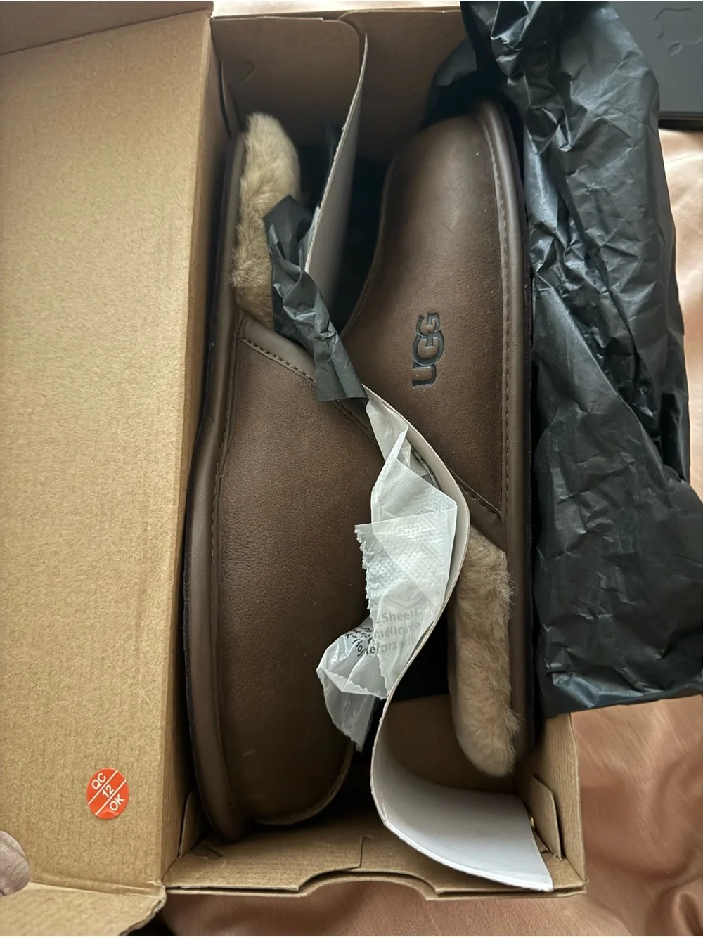 UGG slip men